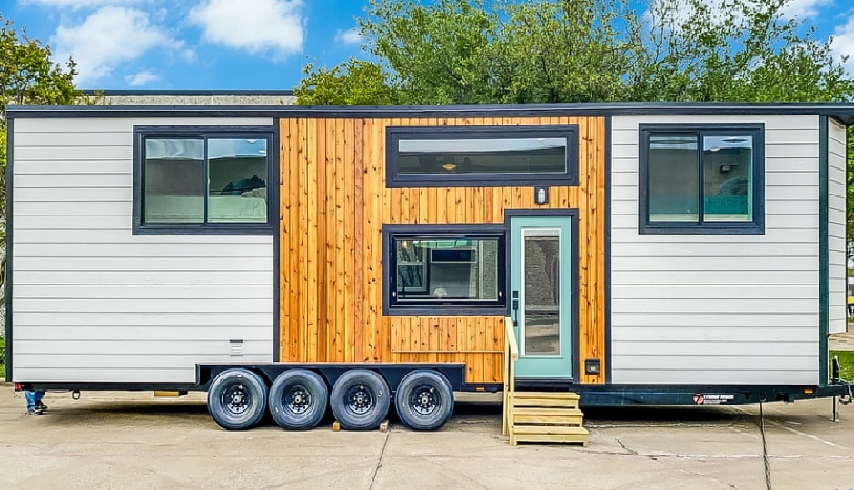 https://s1.cdn.autoevolution.com/images/news/tia-tiny-home-with-three-stand-up-bedrooms-is-a-perfect-dwelling-for-growing-families-218261_1.jpg