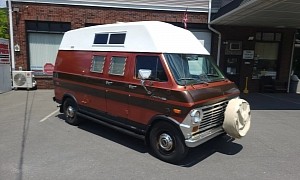 Time-Capsule Ford Econoline E300 Super Van Camper Aspires to a Better Life, New Owner