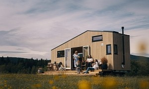 Tiny Homes Seem To Make Awesome Adventure Habitats, Especially When They're Like the Lind