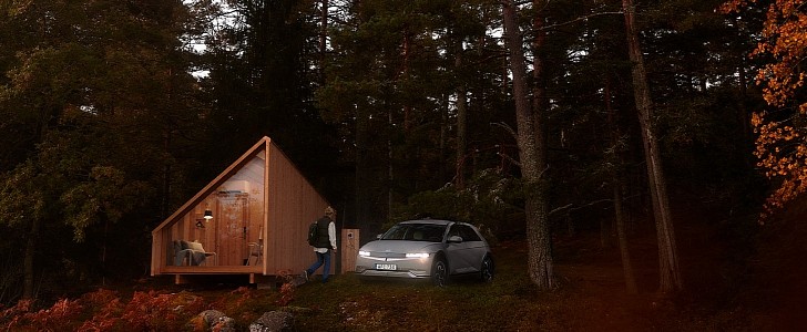 Today's Office is a tiny home-like office space ideal for remote-working and weeklong off-grid stays, thanks to Ioniq 5 