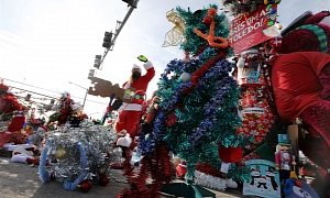Toledo’s Famous Roadside Christmas Weed Stolen, Carried Off in Truck