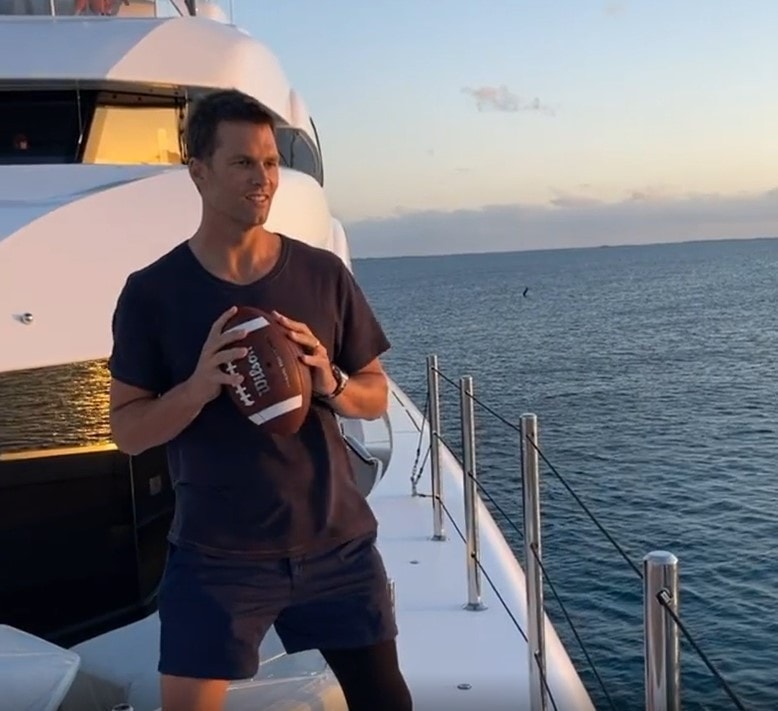 Tom Brady Stays in Shape Even During Vacation, Works Out on
