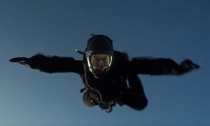 Tom Cruise Is First Actor to Perform an Actual HALO Jump, Remains a Badass