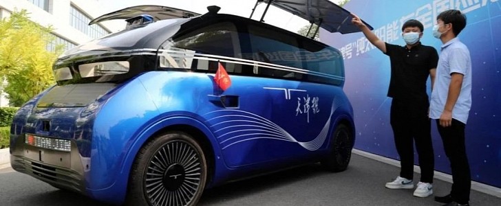 Chinese team develops pure solar-powered electric car