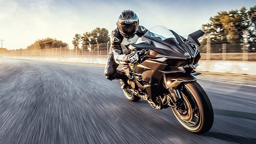 Kawasaki Ninja H2R - รถมอเตอร์ไซค์ติดตามที่เร็วที่สุด (และทรงพลังที่สุด) ในโลก