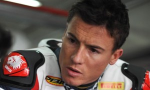 Toseland Sidelined 6 Weeks Due to Wrist Injury