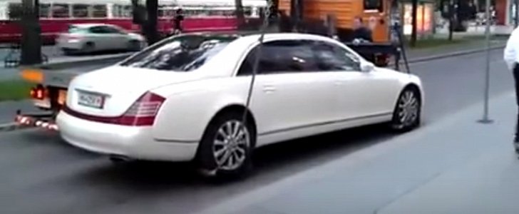 Tow Truck Fails to Lift Maybach 62S Because It's too Heavy