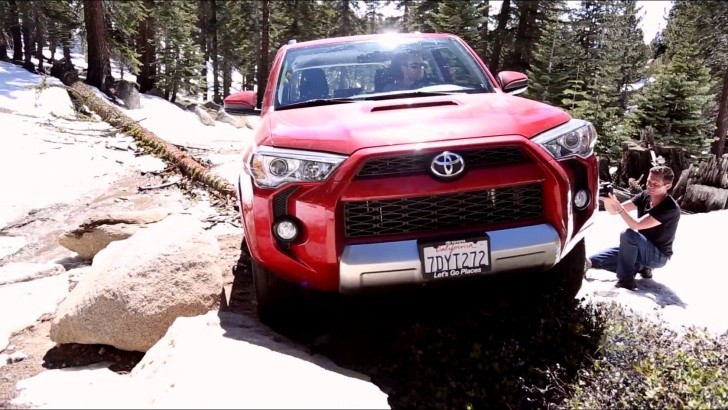 Toyota 4Runner on the trails
