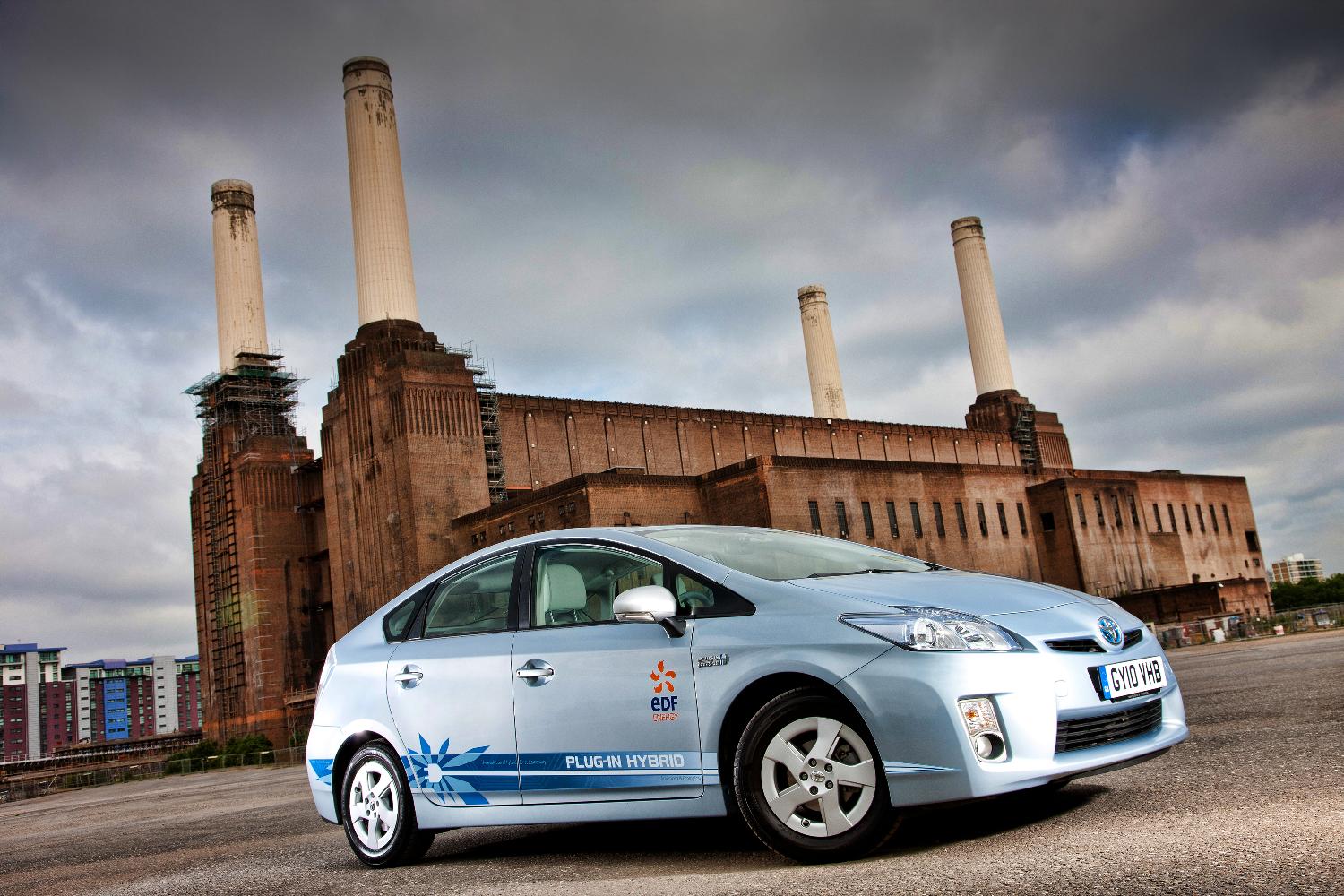 Prius PHEV in front of Battersea Power Station