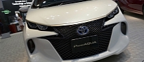 Toyota Aqua Premi Shines at the 2013 Tokyo Show <span>· Live Photos</span>
