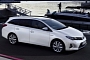 Toyota Auris Hybrid Touring Sports Gets a Five-Point Inspection from AutoGuide