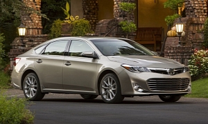 Toyota Avalon Hybrid Named Best Large Car for Value