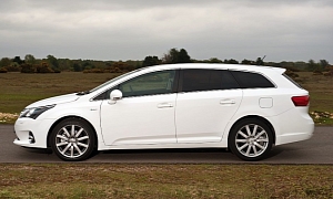 Toyota Avensis Gets Two New Version in Britain: Edition and Select