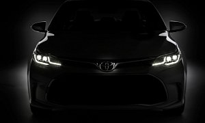 Toyota Bringing 2016 Avalon at Chicago Auto Show Next Week