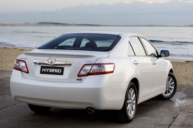Toyota Camry Hybrid Breaks Cover In Australia Autoevolution