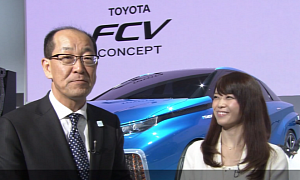 Toyota Chief Engineer Explains the FCV at Tokyo