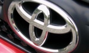 Toyota Deals with Crisis, Severely Reduces Production in the US