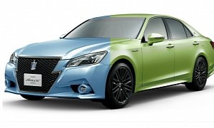 Toyota Crown 60th Anniversary Comes in Bright Green and Blue