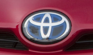 Toyota Dismisses Lithium Ion Batteries for 10 More Years