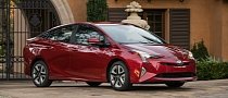 Toyota Drops Global Target Sales in 2016 for the New Prius on Lower Fuel Prices