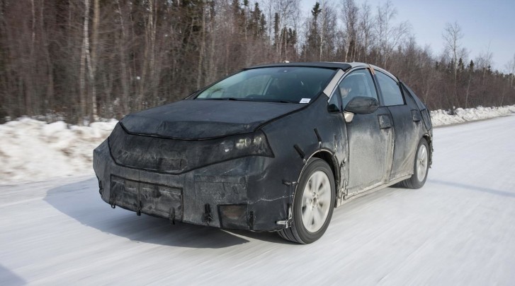 Toyota FCV in Snow