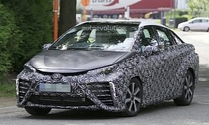 Toyota FCV Production Model Spied On the Streets