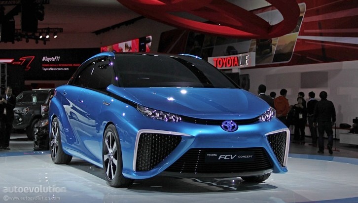 Toyota FCV at 2014 NAIAS