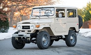 Toyota FJ40 Land Cruiser Offered at Auction Without Reserve
