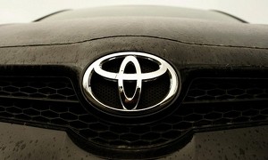 Toyota Fuel Cell Models by 2015