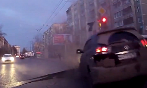 Toyota Harrier Crashes Into Sudden Road Crack in Russia