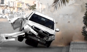 Toyota Hilux Drifts Into Oblivion in Saudi Arabia