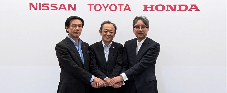 Left to right: Hitoshi Kawaguchi (Senior Vice President, Nissan), Kiyotaka Ise (Senior Managing Officer, Toyota), Toshihiro Mibe (Operating Officer, Honda)