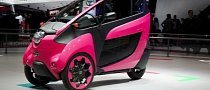 Toyota i-Road Wears Pink at Paris Motor Show 2014 <span>· Live Photos</span>