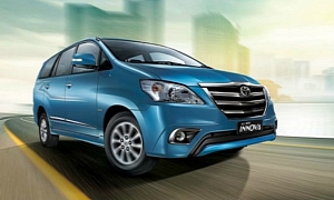 Toyota Innova Facelift Lauches in India