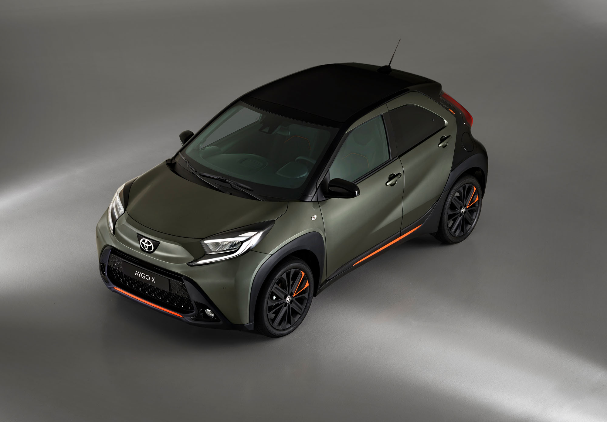 https://s1.cdn.autoevolution.com/images/news/toyota-launches-all-new-aygo-x-urban-crossover-because-everybody-deserves-a-cool-car-173486_1.jpg