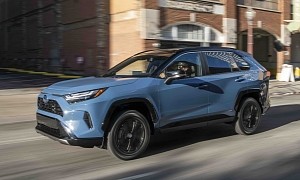 Toyota Marks 25 Years of North American RAV4, Maturely Feasts With Fresh Paint