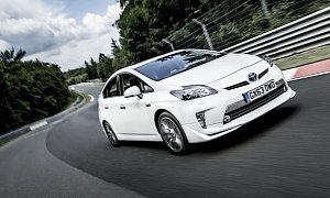 Toyota Prius Does the Nurburgring on Two Shots of Gasoline