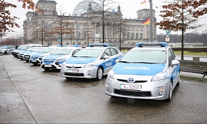 Toyota Prius Police Cars Patrol Berlin