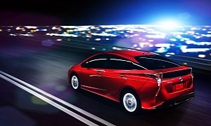 Toyota Recalls Prius, Lexus on Airbag Issue