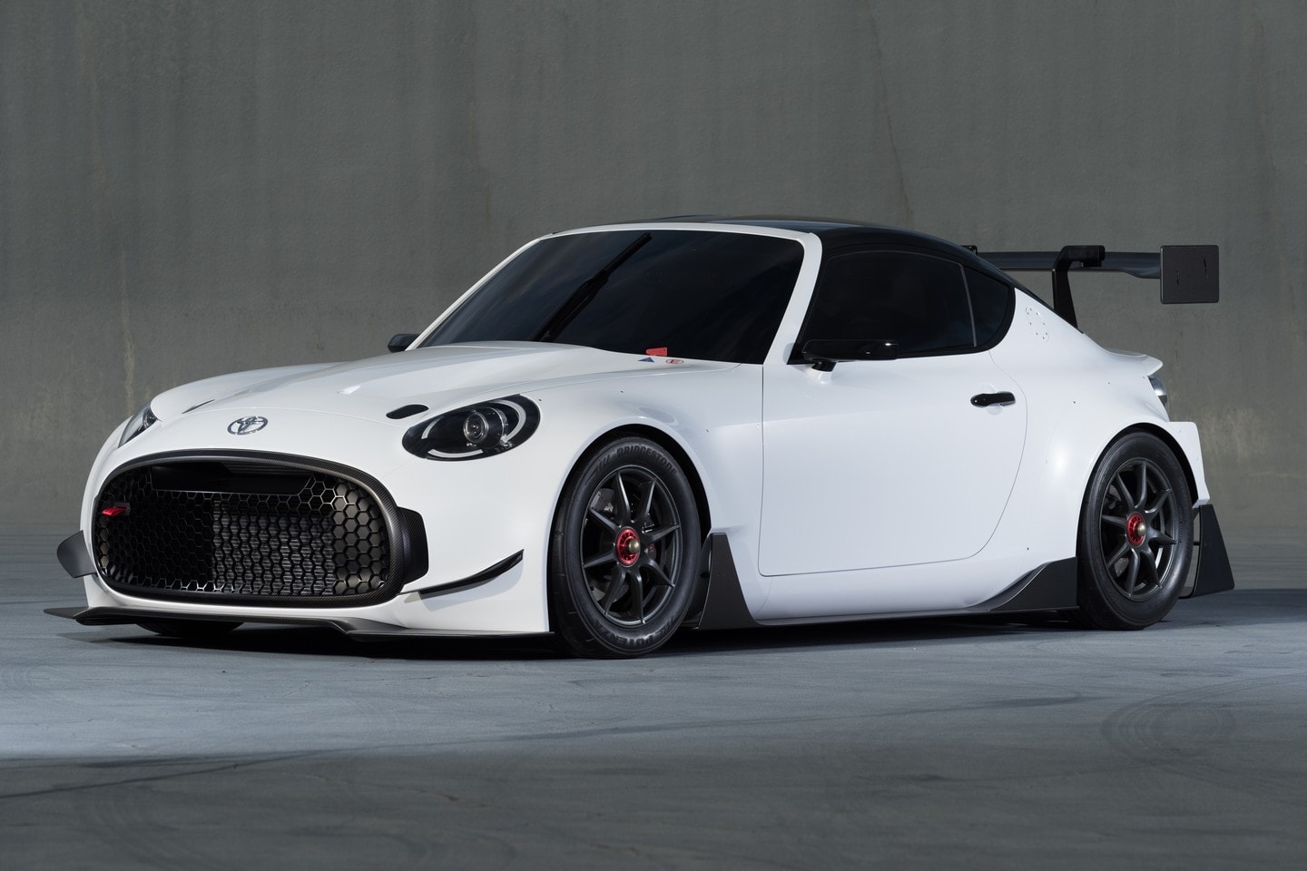 Toyota SFR Racing Concept Previews Potential Race Car, Makes Us Dream