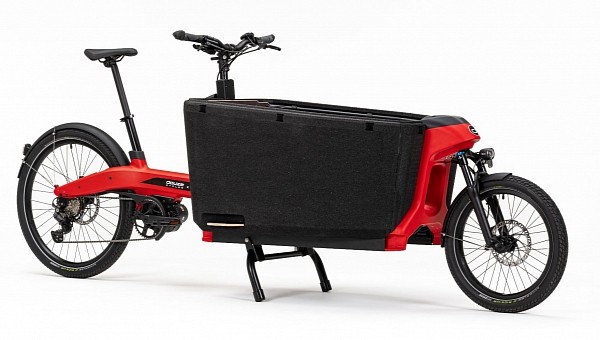 "DOUZE Cycles x La mobilité Toyota” cargo bike