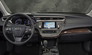 Toyota Says No to Hipster Apple Infotainment System