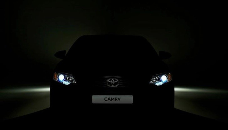 Global 2015 Toyota Camry teaser