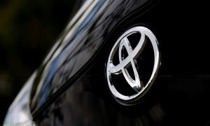 Toyota to Launch Sai Hybrid Sedan