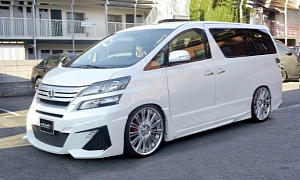 Toyota Vellfire Turned into Lexus by Wald