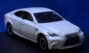 Toys You Won’t Get at Your Local Store: Tomica Lexus IS 350 F Sport 1:65