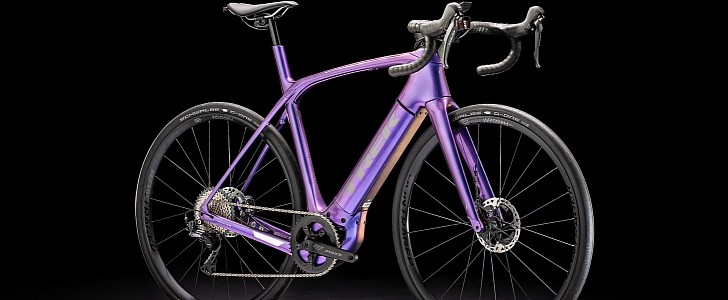 Trek Domane+ HP (Gloss Purple Flip Color)