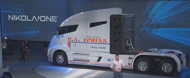 Trevor Milton presenting the Nikola One truck, which he claimed was fully functional. It never was.