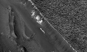 Tsunami-Like Feature on Mars Shows How Strange the Planet Is