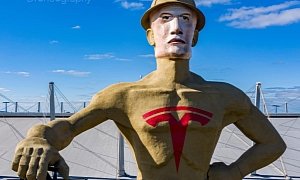 Tulsa Continues to Woo Elon Musk With a 75-Foot Golden Statue in His Likeness